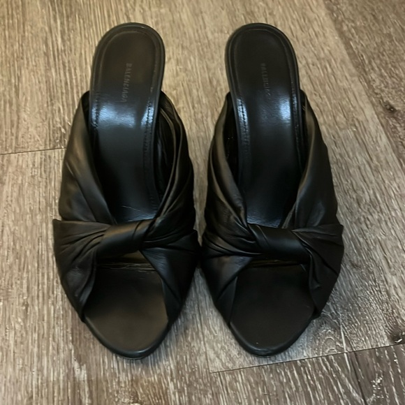 Balenciaga drapey twist slip on mule - Picture 1 of 5